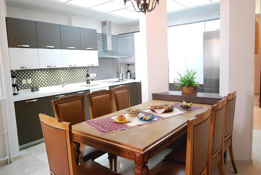 Heraklion Center Boutique 3 Bedroom Apartment Penelope Luaran gambar